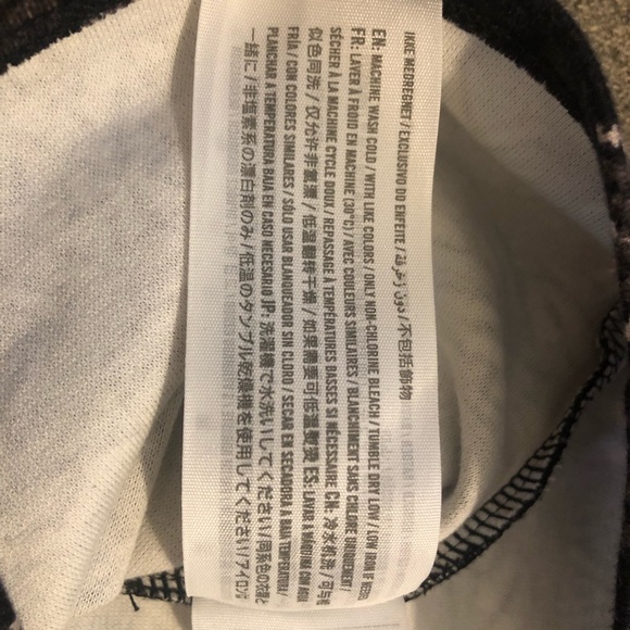 HOLLISTER Tribal Crop Top - Picture 8 of 9